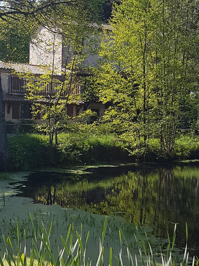 Bed and Breakfast Le Moulin De Charin La Pommeraie-sur-Sèvre Exteriér fotografie